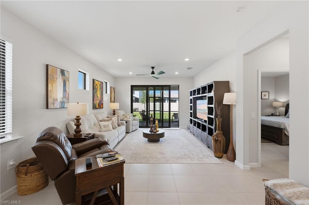 24882 Marina Del Ray DR photo 22 of 40