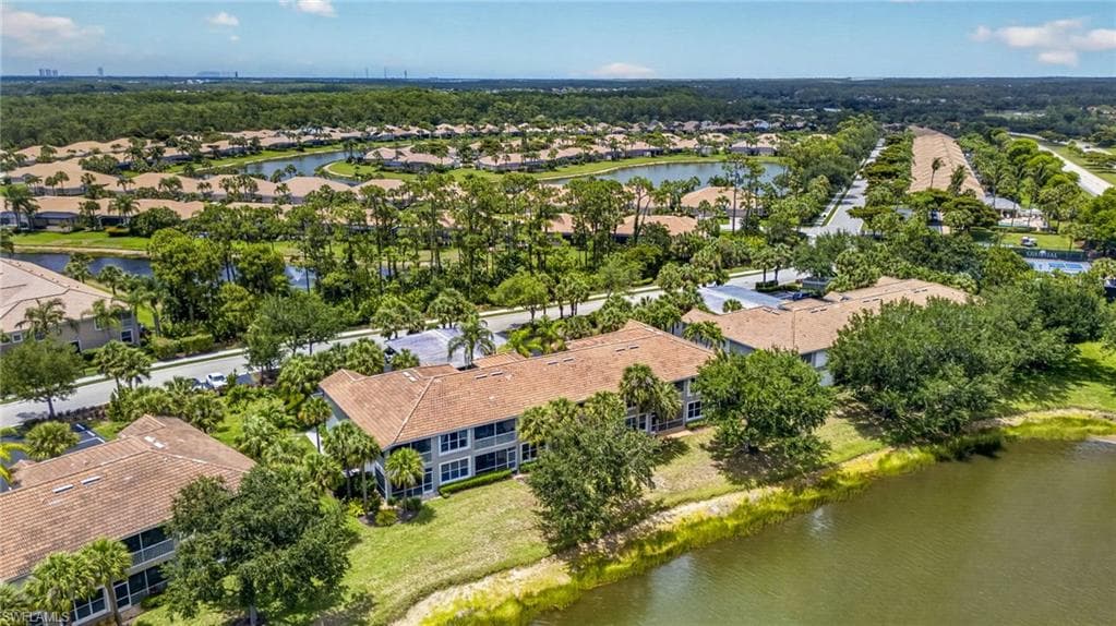 10109 Colonial Country Club BLVD 2410 photo 23 of 28