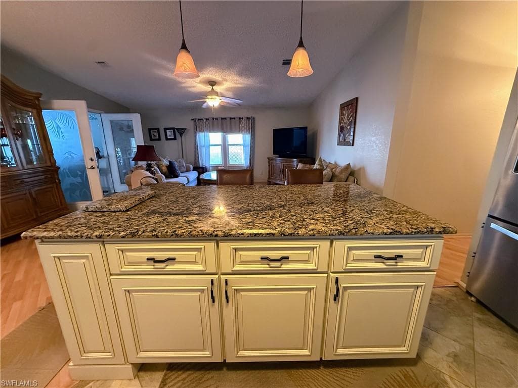 54 Oceans BLVD 54 photo 4 of 20