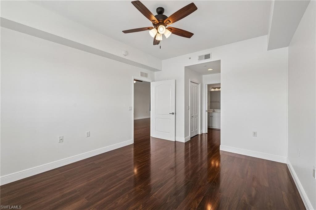 2810 Cypress Trace CIR 2112 photo 9 of 50