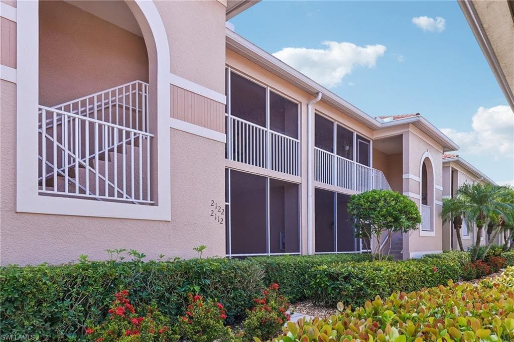2810 Cypress Trace CIR 2112 photo 14 of 50