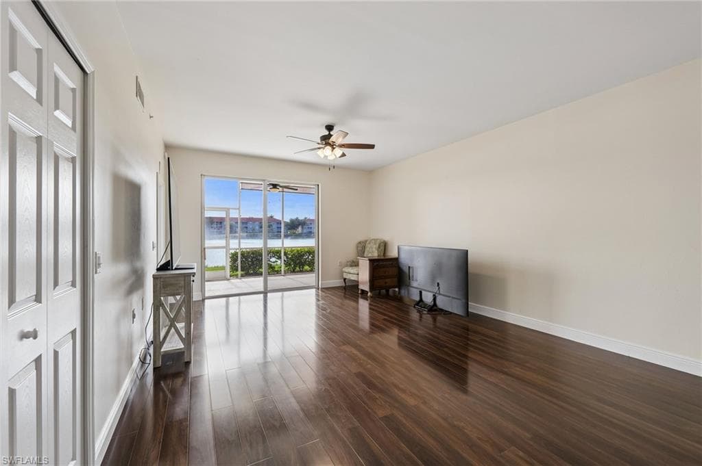 2810 Cypress Trace CIR 2112 photo 19 of 50