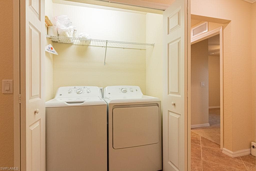 13761 Julias WAY 323 photo 15 of 27