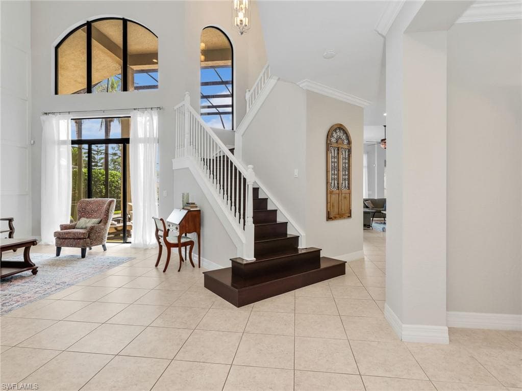 2756 Crystal WAY photo 7 of 46