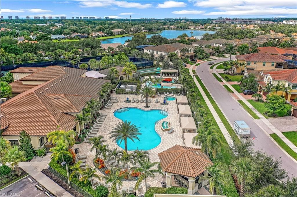 Marbella Isles Community Clubhouse - aerial view