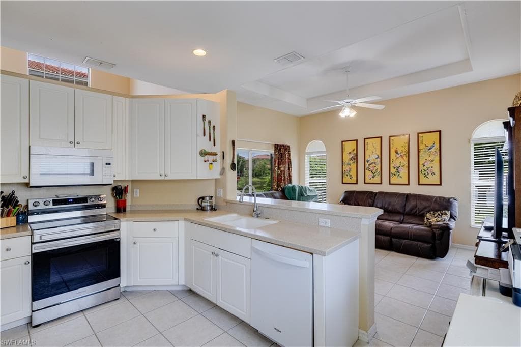 8830 Spring Mountain WAY photo 9 of 31