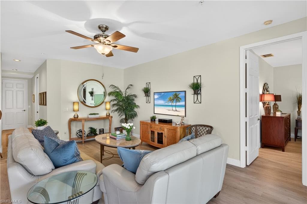 5035 YACHT HARBOR DR 103 photo 12 of 43