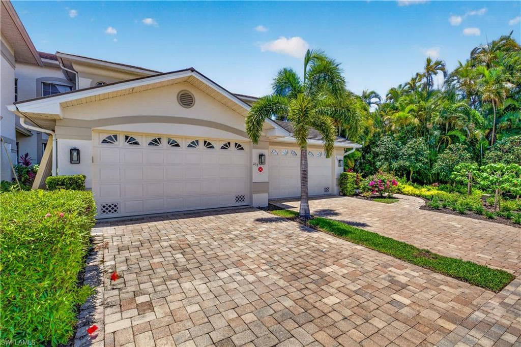 5035 YACHT HARBOR DR 103 photo 21 of 43