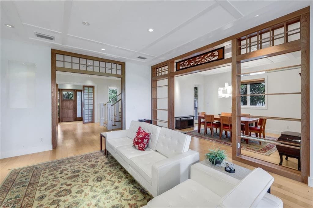 Living Room/Dining Room