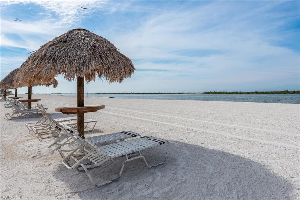 Hideaway Beach