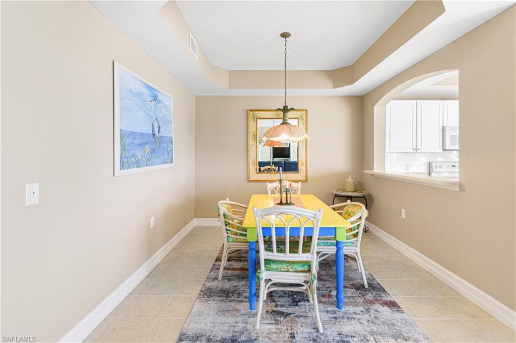 10730 Ravenna WAY 305 photo 9 of 46
