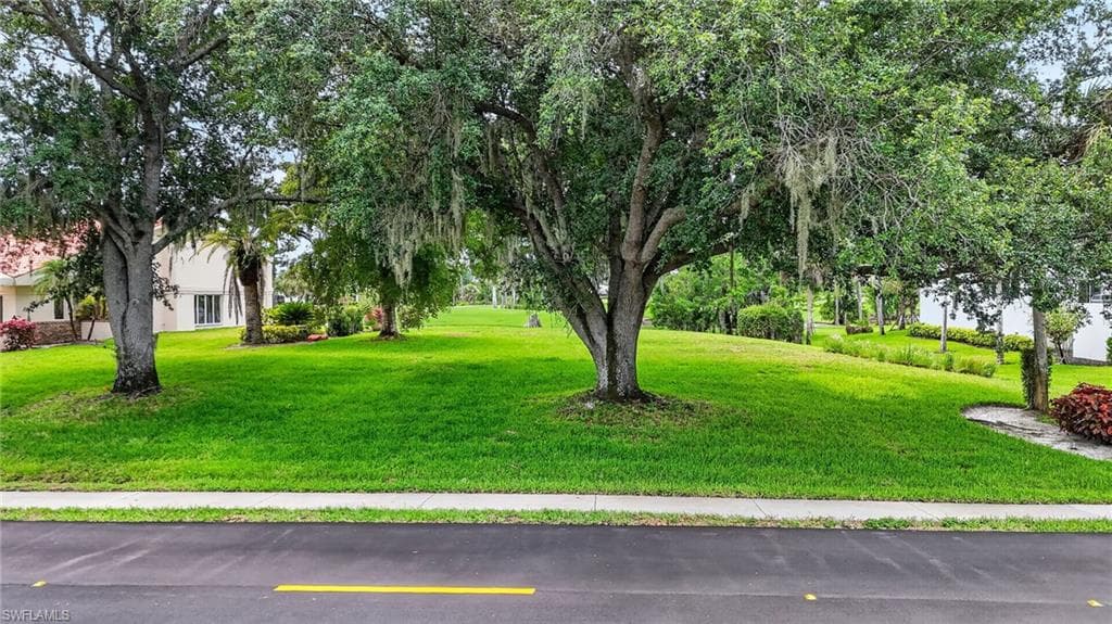 16047 Forest Oaks DR photo 6 of 36