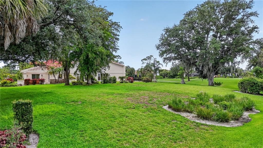 16047 Forest Oaks DR photo 7 of 36