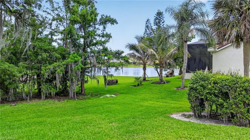 16047 Forest Oaks DR photo 10 of 36