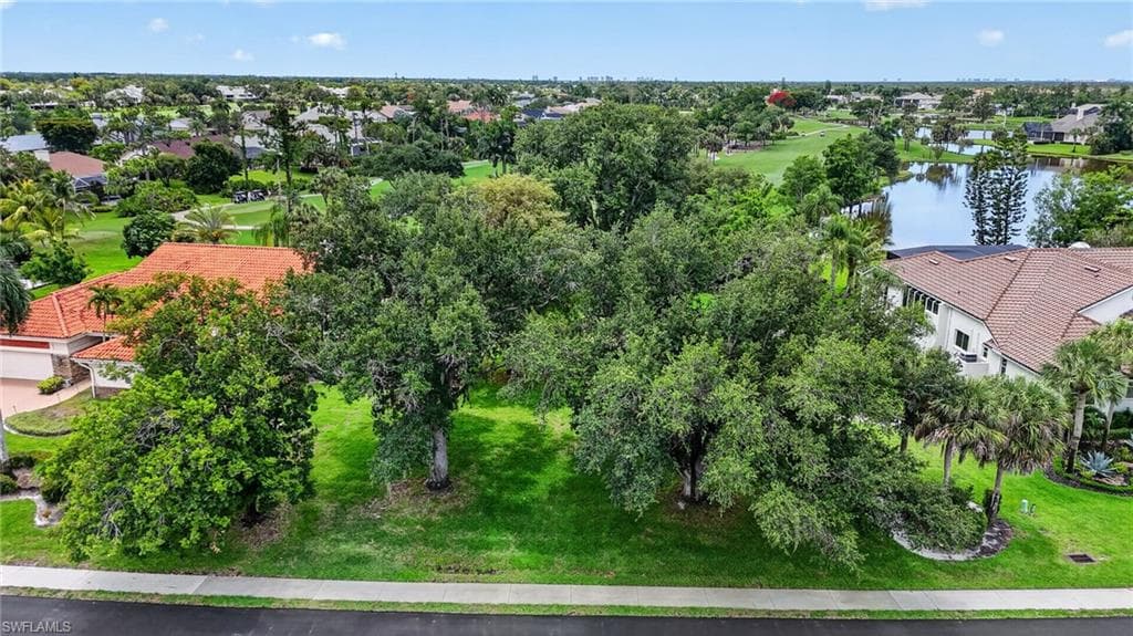 16047 Forest Oaks DR photo 14 of 36