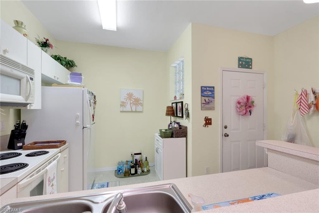 4236 Bellasol CIR 1021 photo 5 of 34