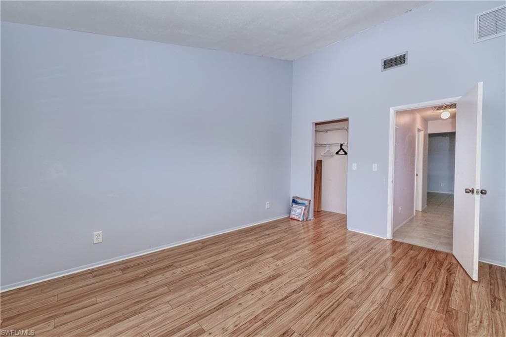 17456 OVERHILL DR F photo 14 of 26