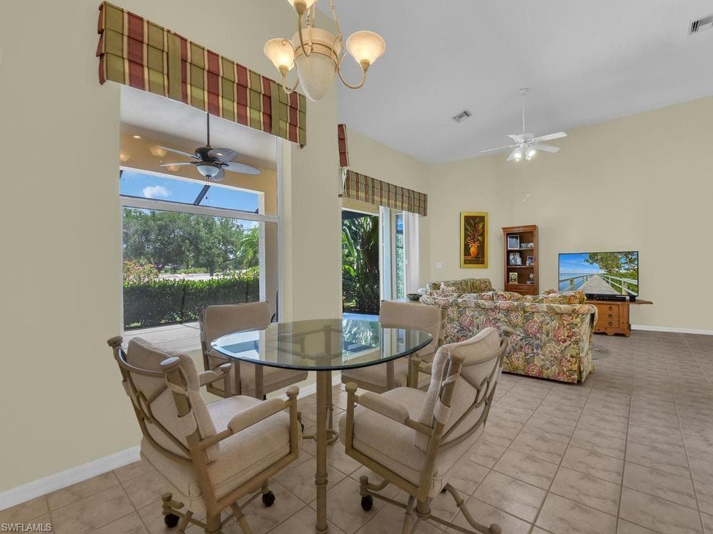 Breakfast Nook