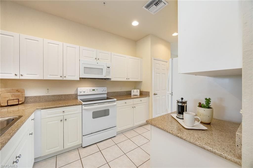 7920 Mahogany Run LN 1024 photo 15 of 28
