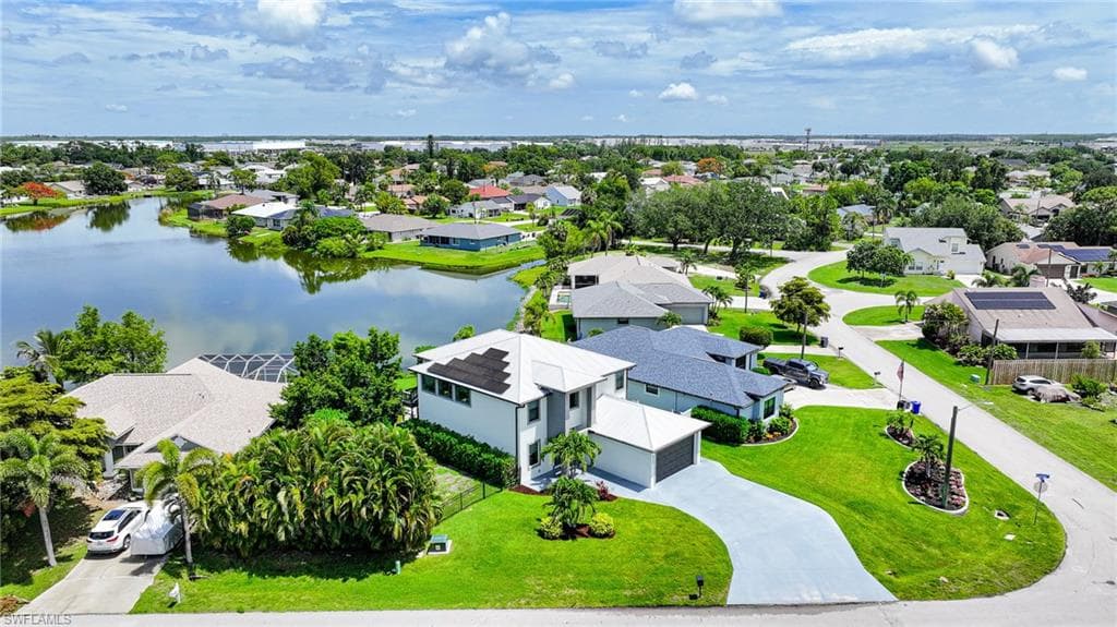 8355 Coral DR photo 5 of 35