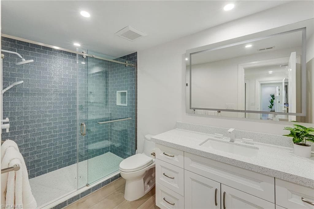 Ensuite Guest Bathroom