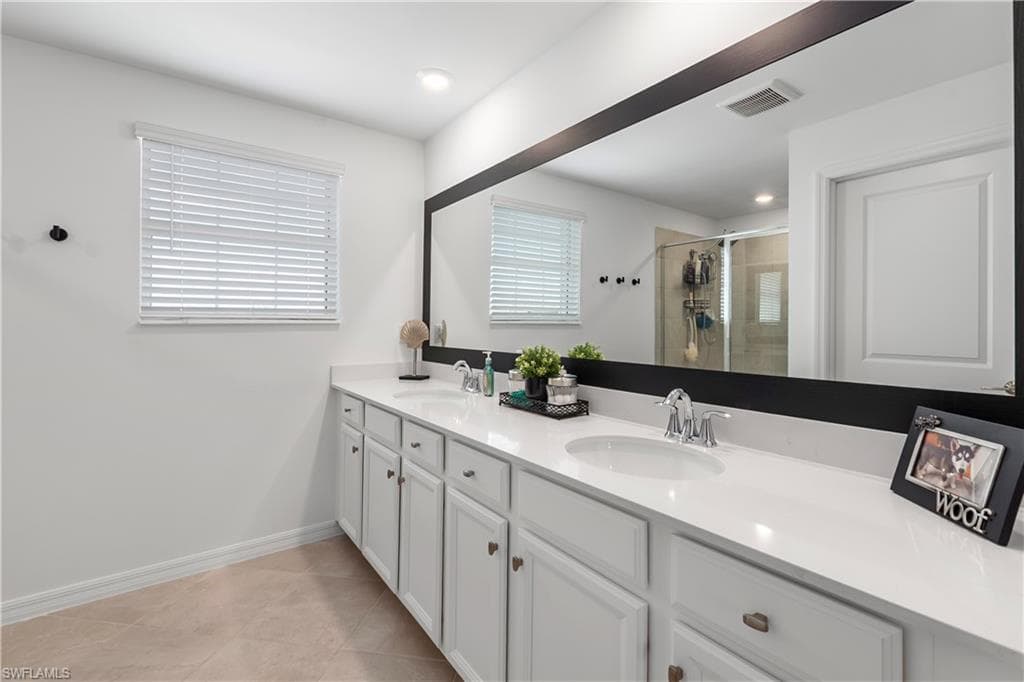 2nd Floor Primary Bathroom