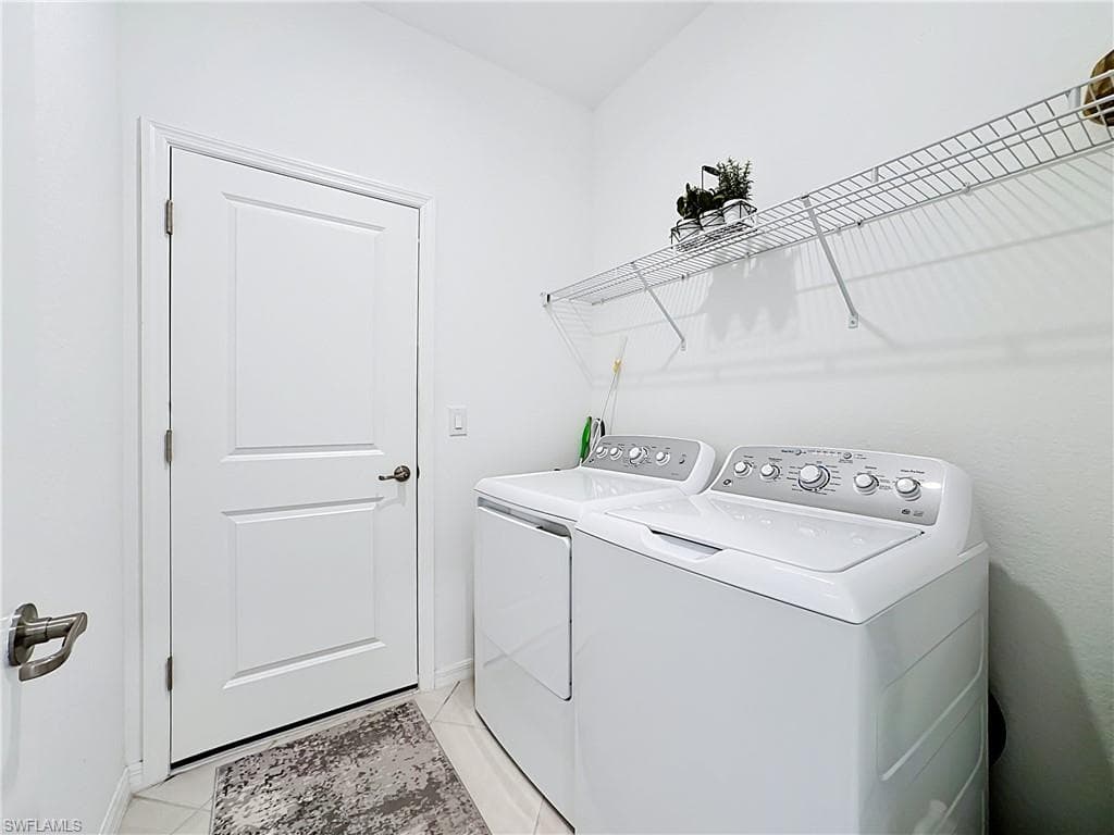 2558 Vine AVE photo 34 of 47