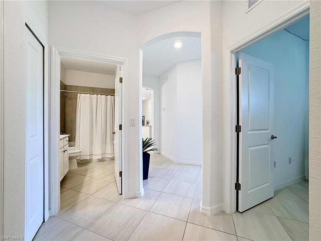 2558 Vine AVE photo 25 of 47