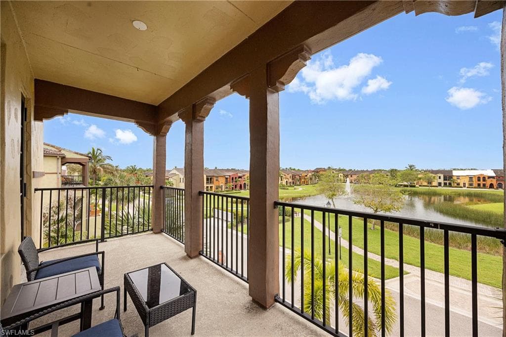 11875 Izarra WAY 8712 photo 3 of 33