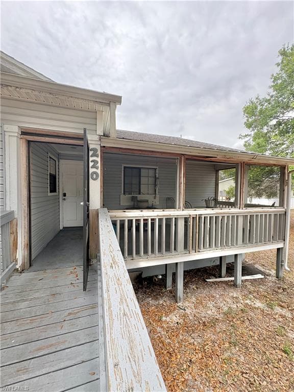 230 N Brida ST photo 2 of 23