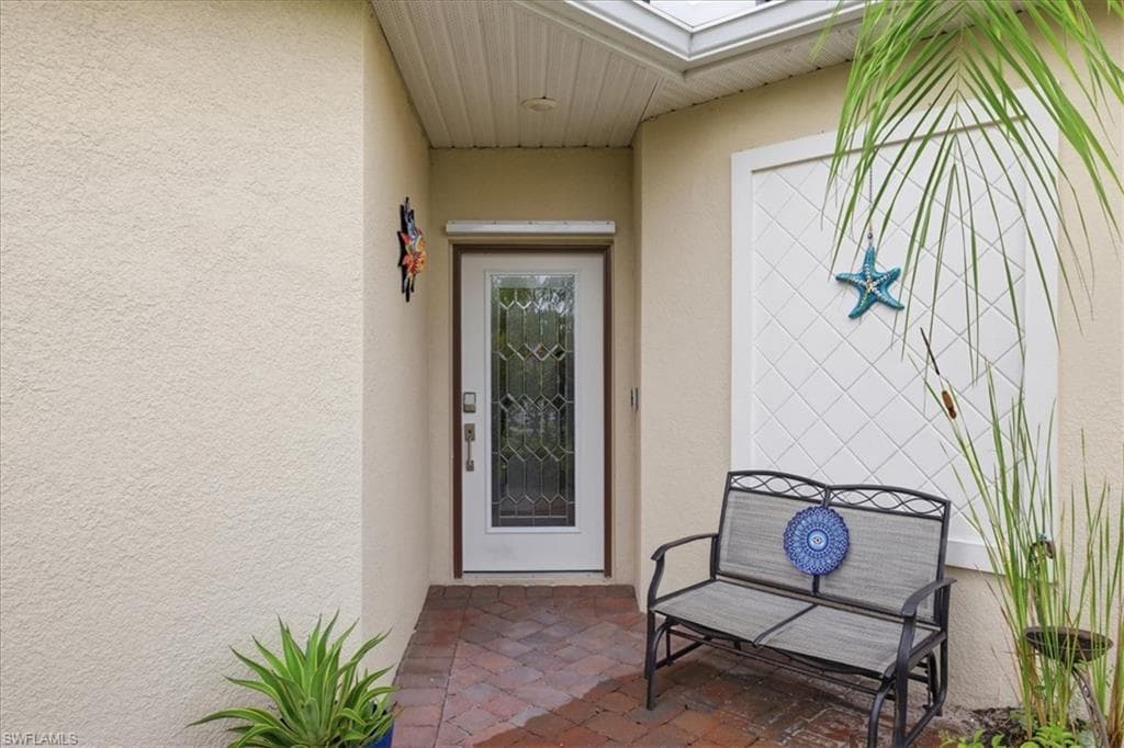 2636 Vine AVE photo 2 of 35