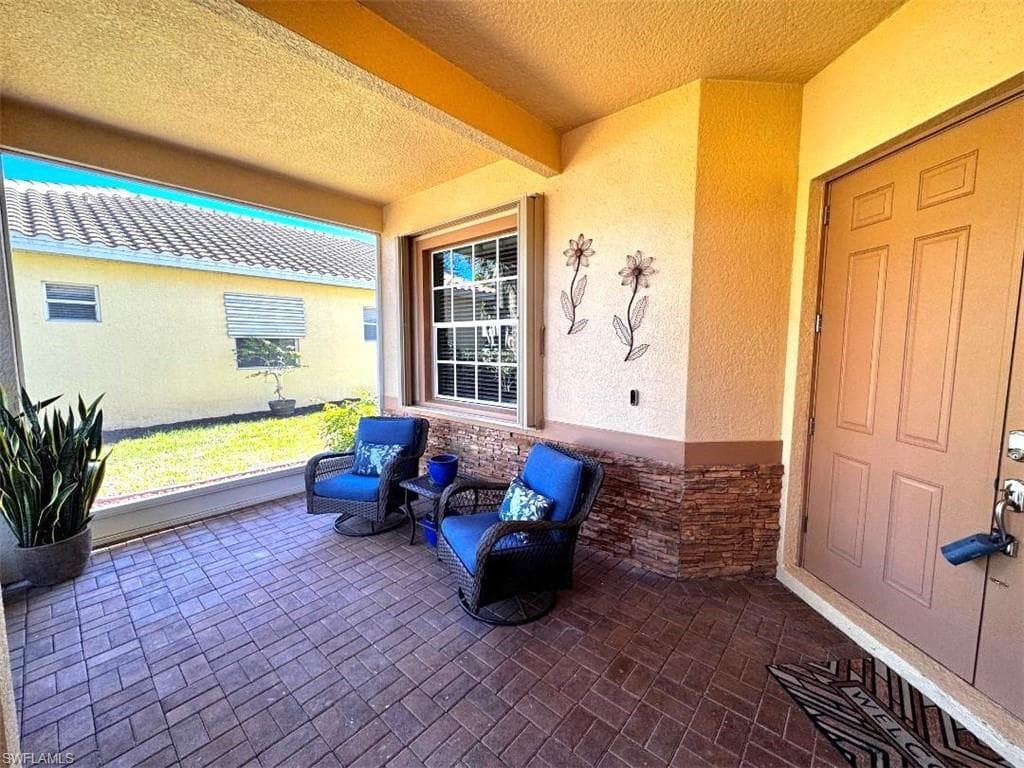 2560 Keystone Lake DR photo 3 of 48