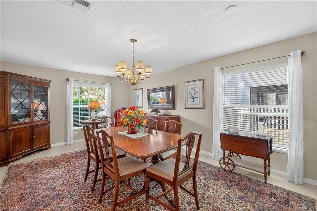 Front Dining Rm/Flex Room