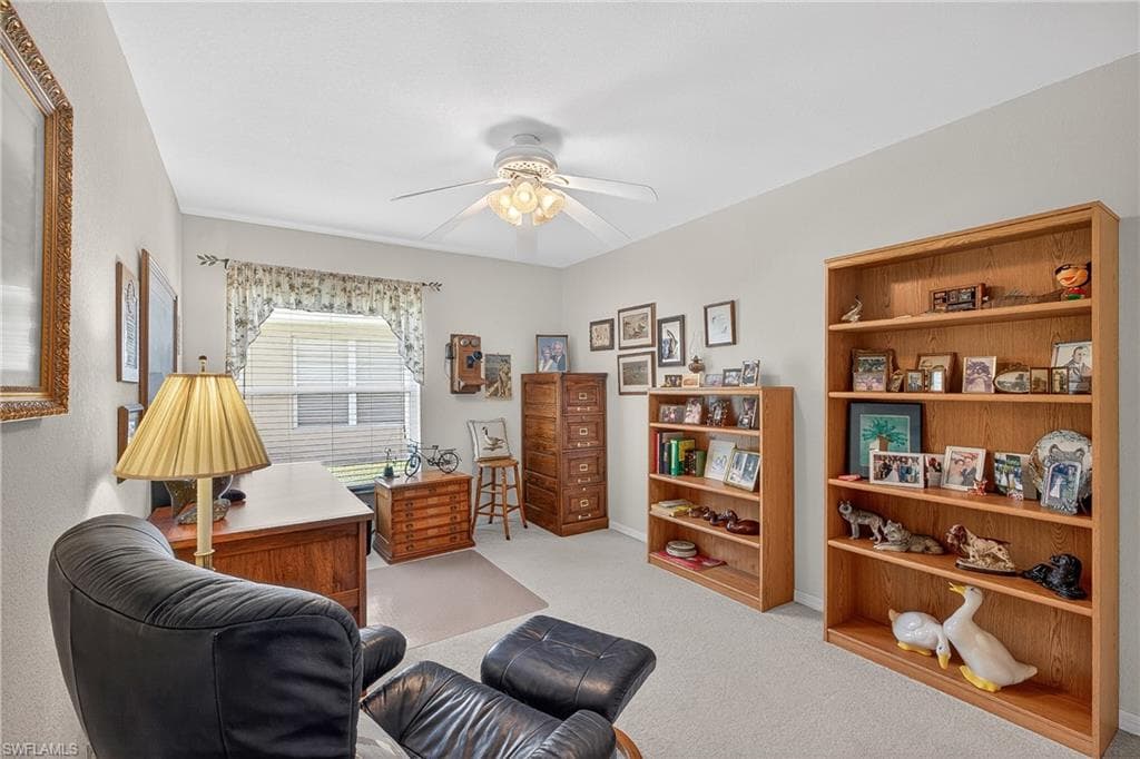 Bedroom/Den
