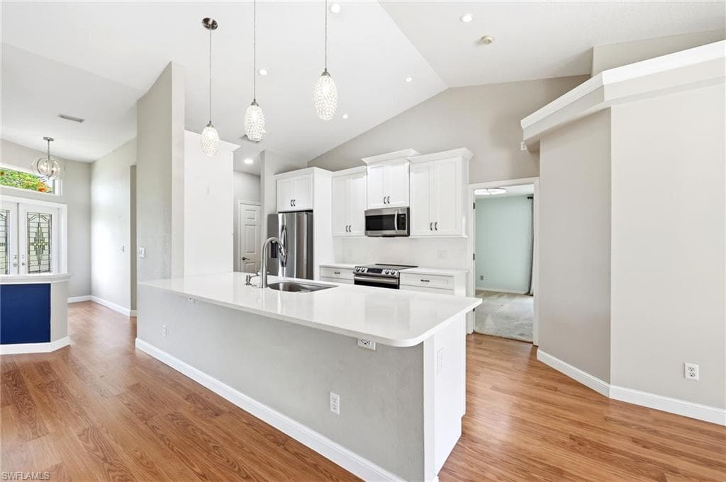 Updated kitchen, perfect for entertaining