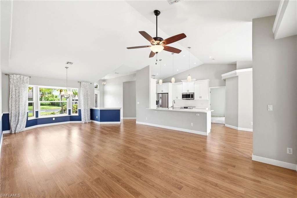 Spacious Living Area. Great for entertaining.
