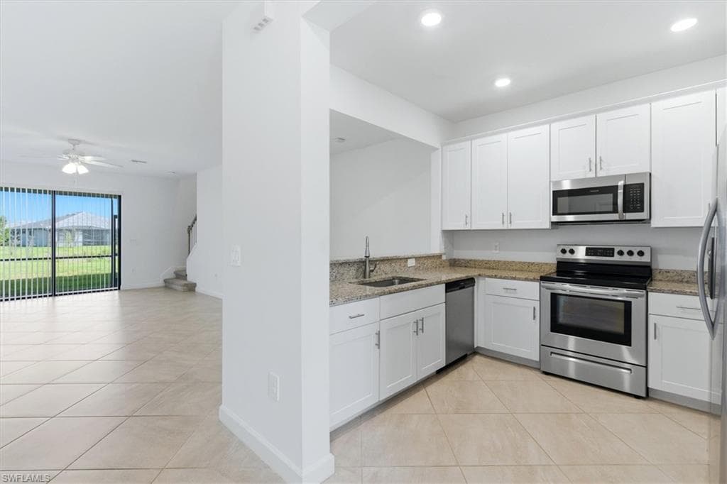 14128 Pine Lodge LN photo 7 of 45
