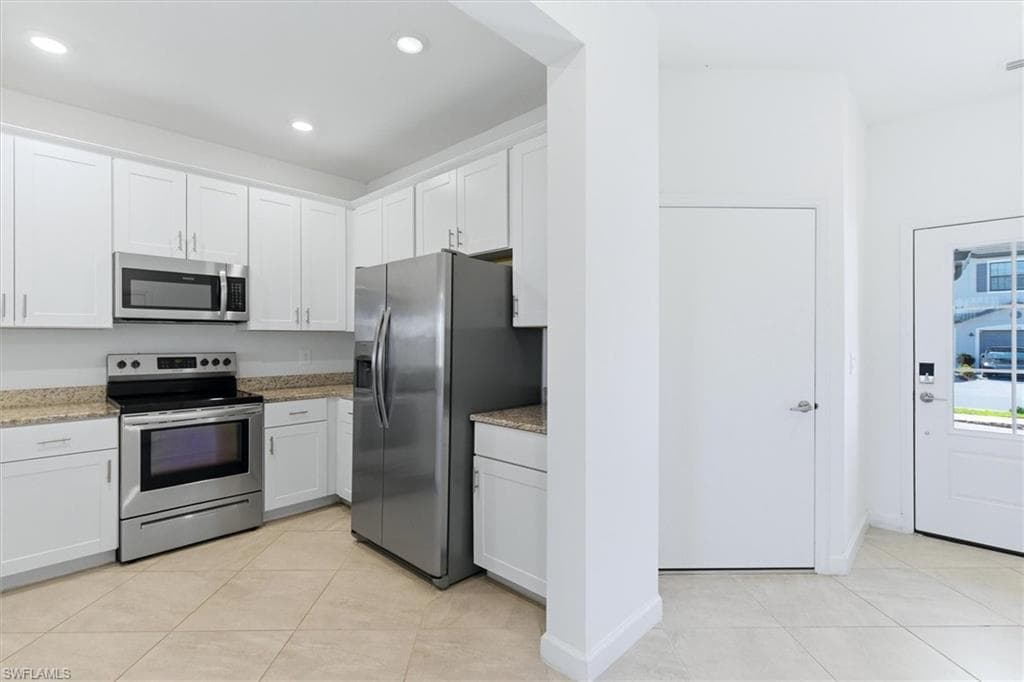 14128 Pine Lodge LN photo 8 of 45