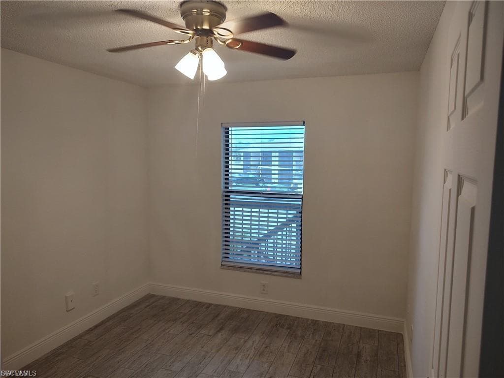 5311 Summerlin RD 1109 photo 7 of 9