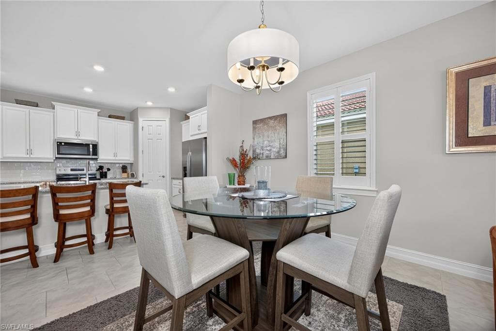 Dining/Kitchen