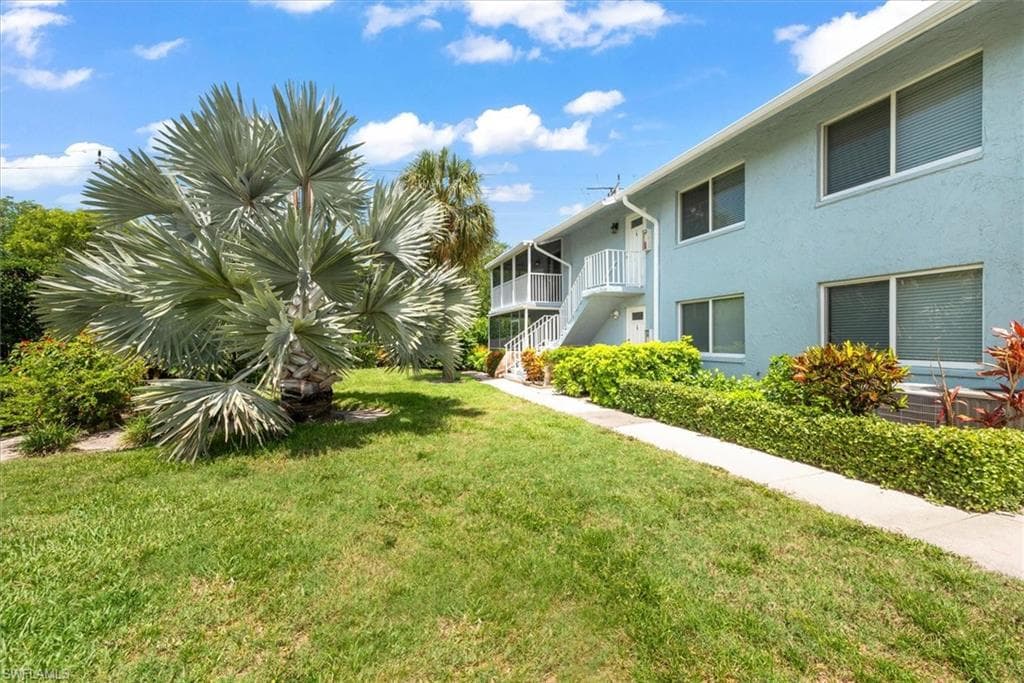 Side Walk to Condo