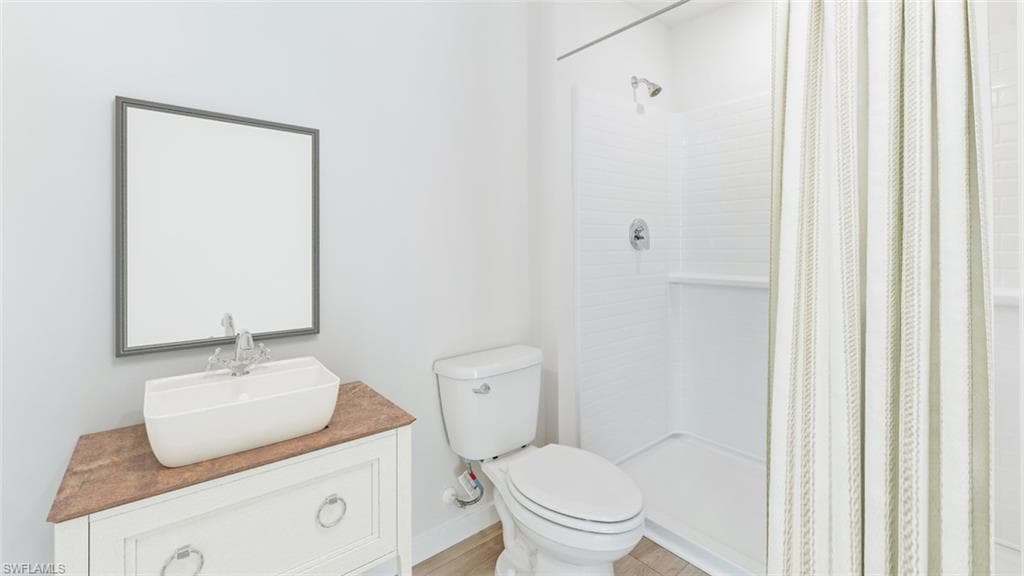 MODEL HOME