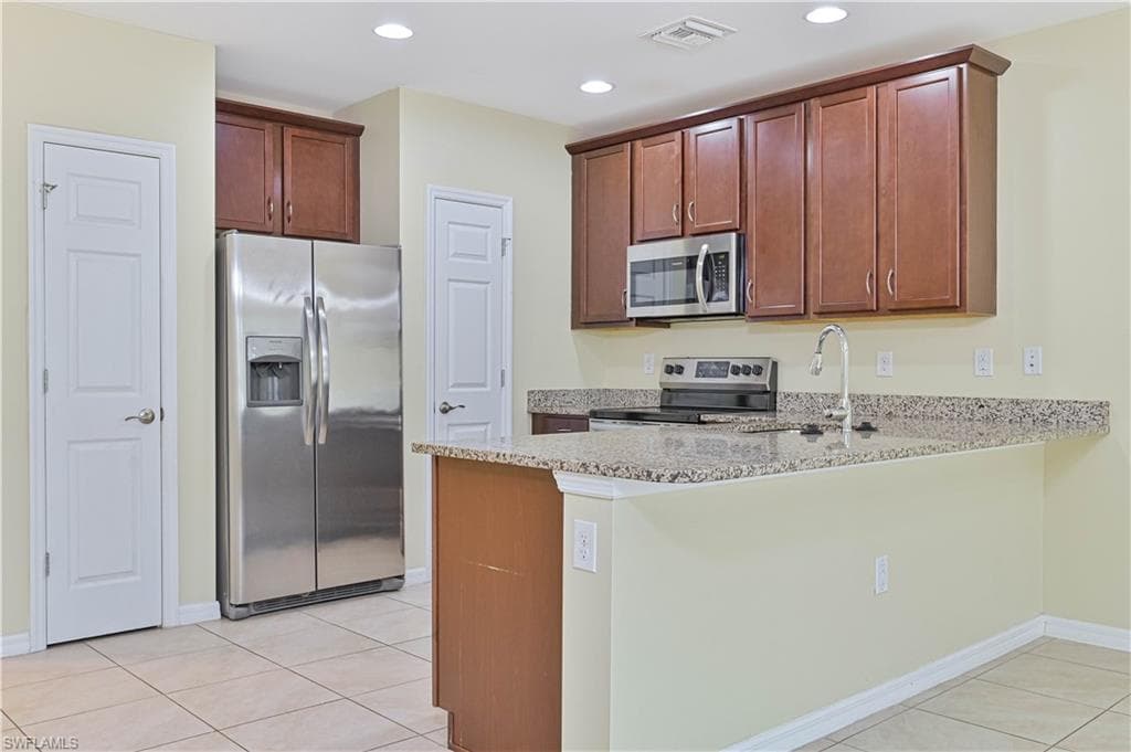 3739 Crofton CT photo 5 of 41