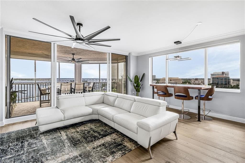 Gorgeous great room!