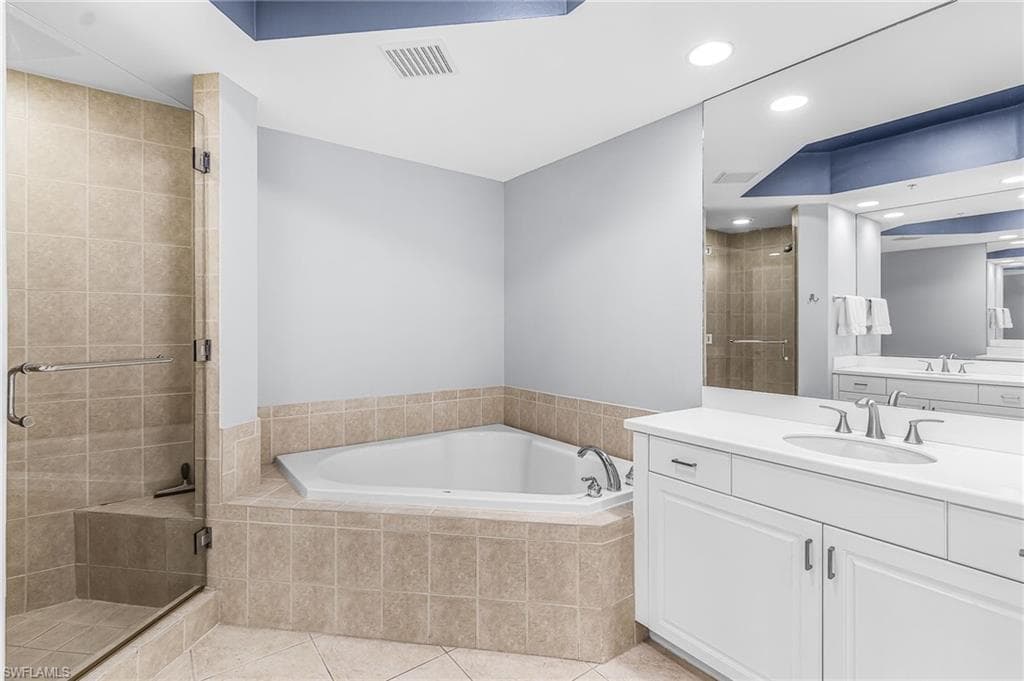 Shower & garden tub
