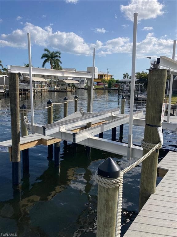 BOAT LIFT