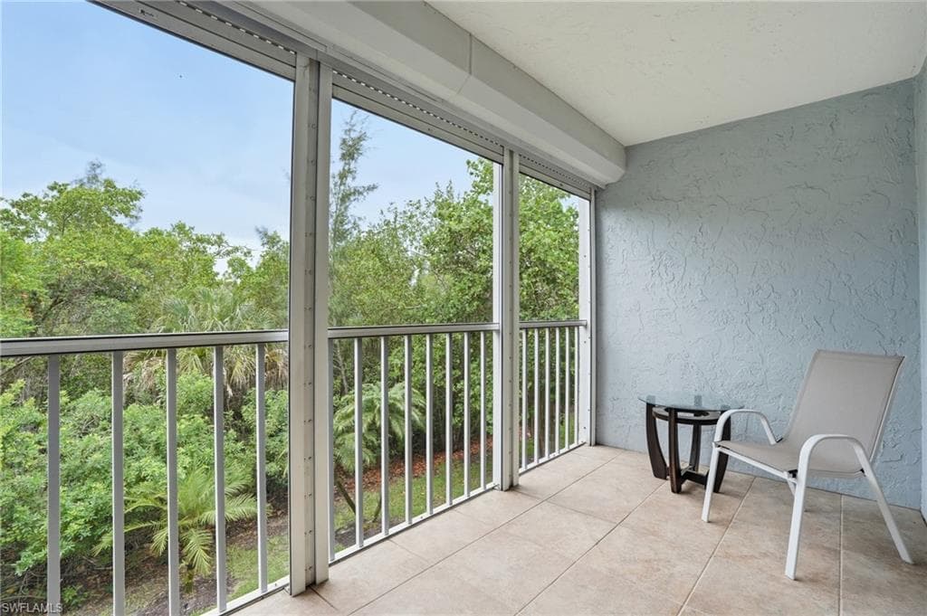 3031 Sandpiper Bay CIR F205 photo 24 of 39