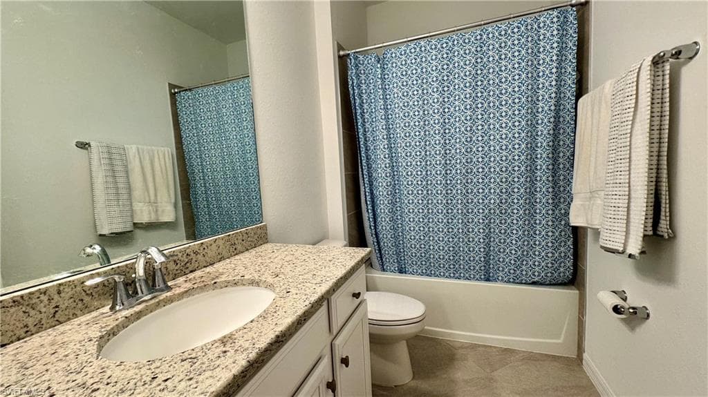 2066 Tamarron LN photo 17 of 31
