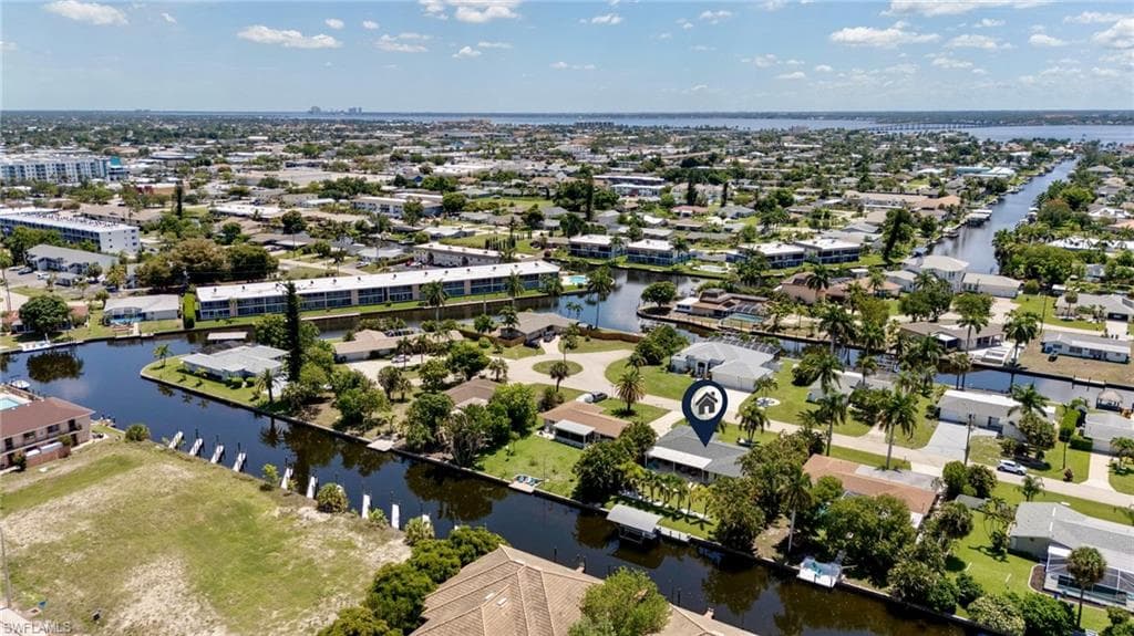Prime Yacht Club waterfront location