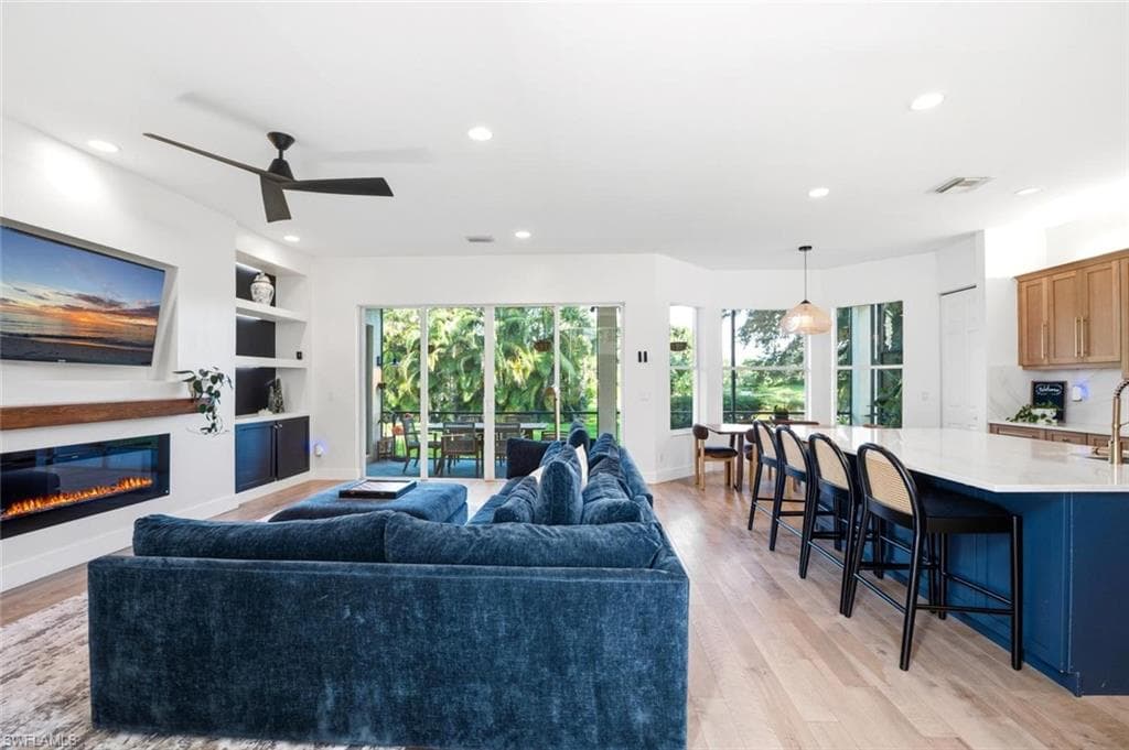 2292 Guadelupe DR photo 13 of 50